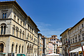 Alte Steinhäuser in den Gassen der Altstadt von Perugia, Umbrien, Italien