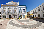 In der Altstadt von Olhao nahe Faro, Algarve, Portugal