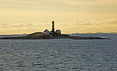 Leuchtturm Landegode fyr auf der Insel Landegode im Landegofjorden (Landegofjord) bei Bodö, Provinz Nordland, Norwegen, Europa