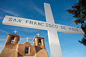 The historic adobe San Francisco de Asis church in Taos, New Mexico, United States of America, North America