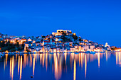 Festung St. Michael und Hafen von Sibenik, Sibenik, Dalmatinische Küste, Kroatien, Europa