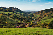Blick vom Hühnersedel ins Rheintal, Herbst, bei Freiamt, Freiburg im Breisgau, Schwarzwald, Baden-Württemberg, Deutschland