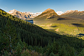 Blick auf Mount Bell und Vista Lake vom Arnica Lake Trail, Banff National Park, UNESCO-Weltkulturerbe, Alberta, kanadische Rocky Mountains, Kanada, Nordamerika