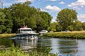 NIVERNAIS CANAL, MAILLY LE CHATEAU, YONNE, BURGUNDY, FRANCE