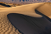 Sand dunes in the Sahara Desert, Merzouga, Morocco, North Africa, Africa