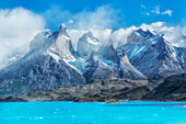 Ansicht der Hörner der Paine-Berge und des Pehoe-Sees, Nationalpark Torres del Paine, Chile, Südamerika