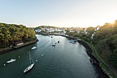 Frankreich, Morbihan, Bono, der Hafen von Bono und der Auray bei Sonnenaufgang