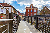 Brücke über Fluss Haßlach, Kronach, Bayern, Deutschland