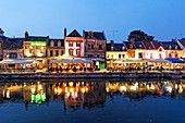 France, Somme, Amiens, Saint-Leu district, Quai Belu on the banks of the Somme river