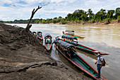 Kleine Boote auf dem Usumacinta River, Chiapas, Mexiko, Nordamerika