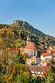 Aussicht über die Stadt Königstein im Elbsandsteingebirge, Sachsen, Deutschland