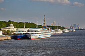 Moskau, Kreuzfahrtschiff an der Schiffsanlegestelle Severnij Port am Moskau-Wolga-Kanal, Russland, Europa