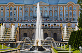 Peterhof, Petergóf near St. Petersburg, view over the Meeresksnal in the Lower Park to the Grand Cascade and the Grand Palace, Gulf of Finland, Russia, Europe