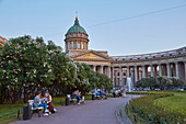 Blick zur Kazaner Kathedrale in St. Petersburg, Kathedrale der Gottesmutter von Kazan, Historische Altstadt, Russland, Europa