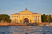 Admiralität in St. Petersburg, Admiralitetskaja nab., Historisches Zentrum, Newa, Russland, Europa