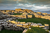 Broch of Gurness, Aikerness, Ruine von Turm und Siedlung aus Eisenzeit, Mainland Orkney, Schottland UK