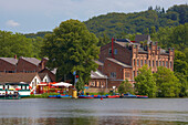 Ruhr (Kettwiger reservoir) with boats, pubs and former Scheidtscher cloth factory, Essen-Kettwig, Ruhr area, North Rhine-Westphalia, Germany, Europe