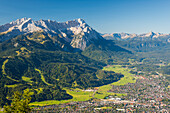 Panorama from Wank, 1780m, to the Wetterstein Mountains with Alpspitze 2628m, Jubiläumsgrat and Zugspitze 2962m, Werdenfelser Land, Upper Bavaria, Bavaria, Germany, Europe