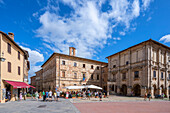 Piazza Grande, Montepulciano, Val di Chiana, Provinz Siena, Weinstraße des Brunello,  Toscana, Italien