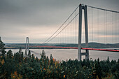 Brücke Högakustenbron in Höga Kusten im Osten von Schweden\n