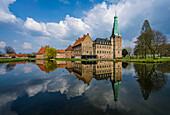 Raesfeld moated castle in the Borken district on a spring afternoon, Münsterland; North Rhine-Westphalia, Germany