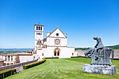 Assisi; Basilica San Francesco; Oberkirche; Bronzedenkmal der Umkehr des Ritters Franz, Umbrien, Italien