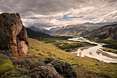 Ausblick auf Tal des Vueltas Fluss, El Chalten, Fitz Roy Massiv, Provinz Santa Cruz, Patagonien, Argentinien, Südamerika