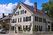 Woodstock, Vermont, Gallery on the Green, Evans Paintings and Studios, New England, USA