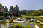 Victoria; The Butchart Gardens; Star Pond, Vancouver Island, Kanada