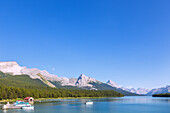 Jasper National Park, Maligne Lake, Boat House, Spirit Island Boat Cruise