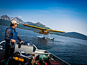 Ankunft mit dem Wasserflugzeug, Katmai-Nationalpark, Alaska