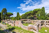 Rom, Ostia Antica, Via delle Tombe, Latium, Italien