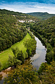 idyllic river and gorge, Loue, near Cléron, Doubs department, Bourgogne-Franche-Comté, Jura, France