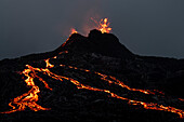 Halbinsel Reykjanes, Island - 12. April 2021: Vulkanausbruch Halbinsel Reykjanes Island
