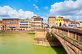 Brücke Santa Trinita, Florenz, Toskana, Italien