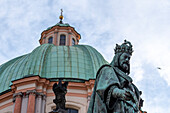 Denkmal König Karl IV, Kreuzherrenkirche, Prag, Tschechien
