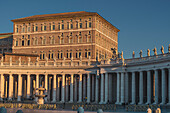Kolonnade am Petersdom, Rom, Latium, Italien, Europa