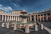 Fontana del Bernini, Fountain of the Four Rivers at St. Peter&#39;s Basilica, Rome, Lazio, Italy, Europe