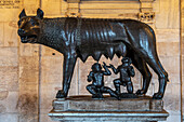 Kapitolinische Wölfin im Kapitolinisches Museum, Palazzo dei Conservatori, Rom, Latium, Italien, Europa