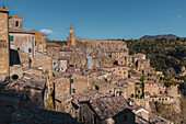The village of Sorano is situated on a hillside, Province of Grosseto, Tuscany, Italy, Europe