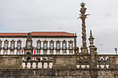 Bischofspalast und Pranger Pelourinho in Porto, Portugal