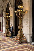 Lampen vor dem Haupteingang des Westin Hotels, 3 Rue de Castiglione, Paris