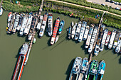 Hausboote am Schellingwouderdijk, Amsterdam, Noord-Holland, Niederlande
