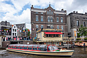 Ausflugsboot am Rokin, Amsterdam, Noord-Holland, Niederlande