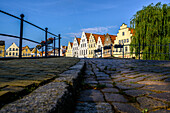 Giebelhäuser in der Altstadt, Friedrichstadt, Nordfriesland, Nordseeküste, Schleswig Holstein, Deutschland, Europa