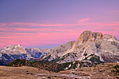 Tofanen and Hohe Gaisl at dawn, from the Strudelkopf, Dolomites, UNESCO World Natural Heritage Dolomites, South Tyrol, Italy
