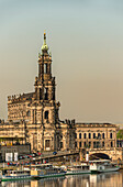 Aussicht auf die Hofkirche am Morgen, Dresden, Sachsen, Deutschland