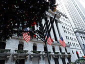 Die New York Stock Exchange (NYSE, Spitzname „The Big Board“) ist eine amerikanische Börse mit Sitz in 11 Wall Street, Lower Manhattan, New York City, New York.