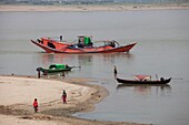 Ayeyarwaddy river,Old Bagan village,Mandalay region,Myanmar,Asia.