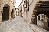 Torre del Compte ist ein mittelalterliches Dorf in der Grafschaft Matarrana Aragon Spanien Rathaus Palast Detail.